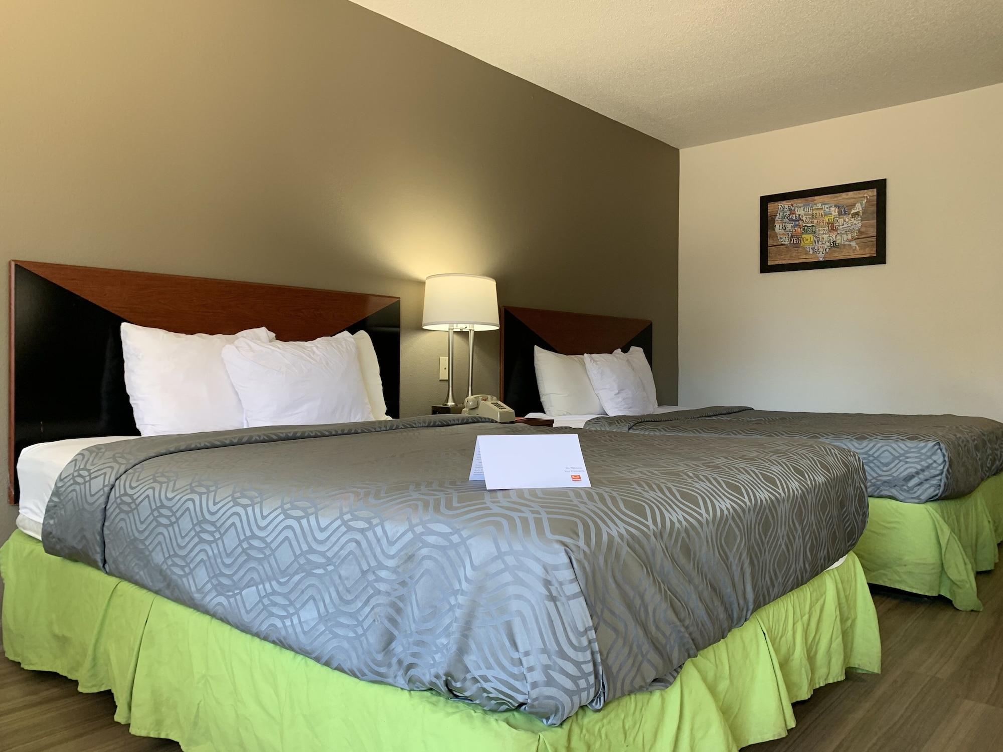 Econo Lodge Troy Esterno foto