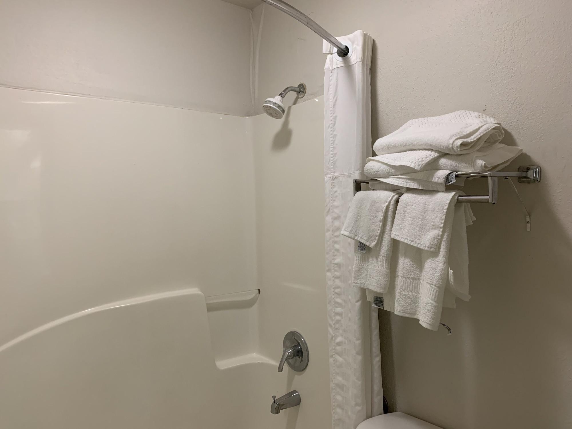 Econo Lodge Troy Esterno foto