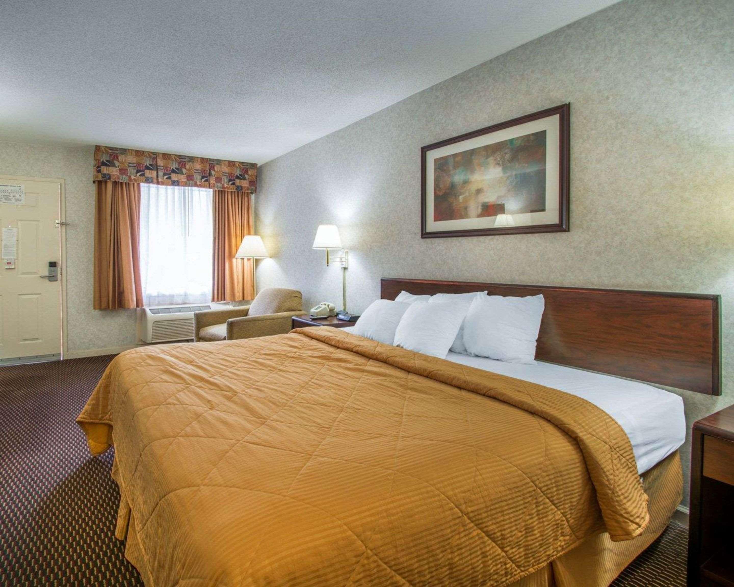 Econo Lodge Troy Esterno foto