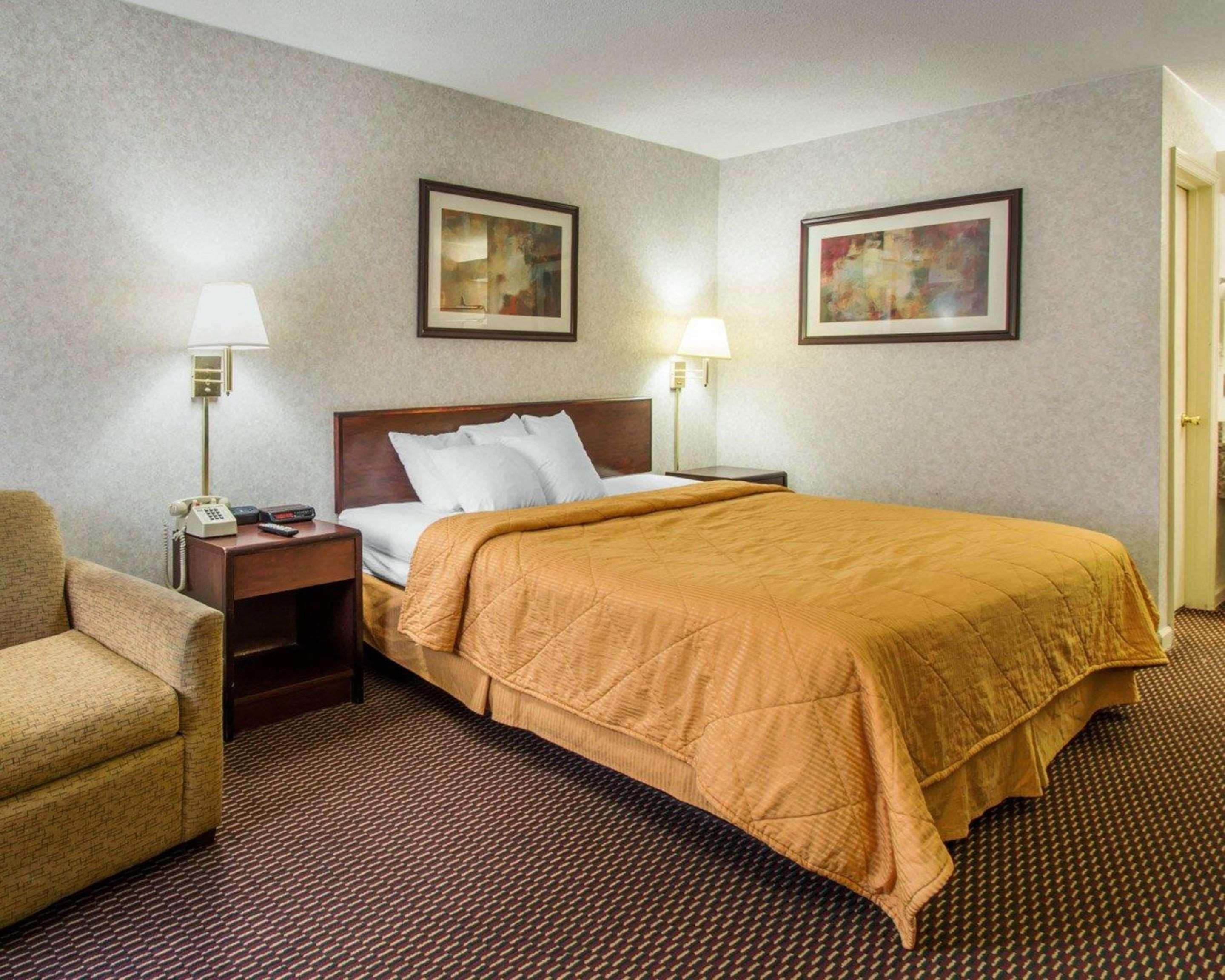 Econo Lodge Troy Esterno foto