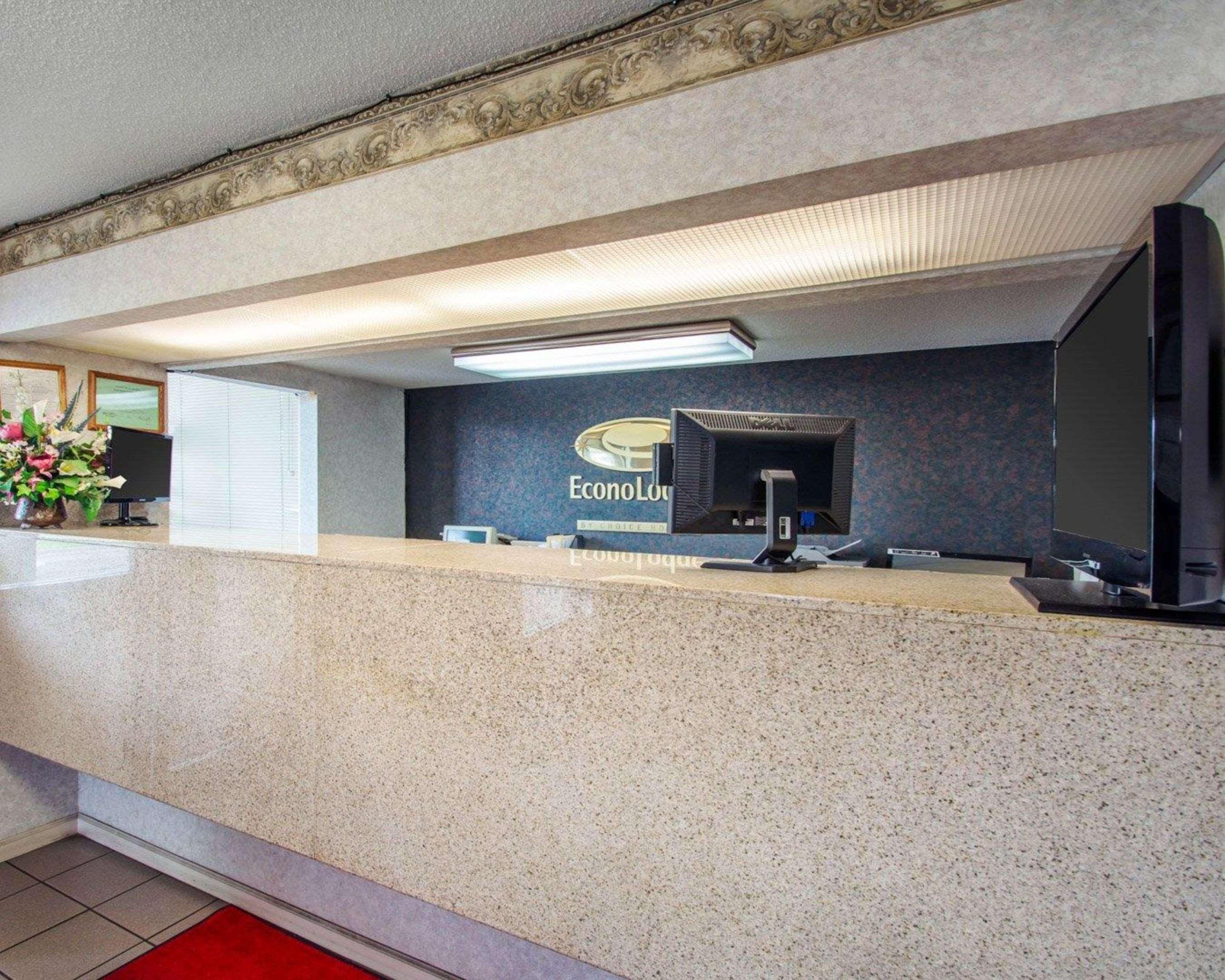 Econo Lodge Troy Esterno foto
