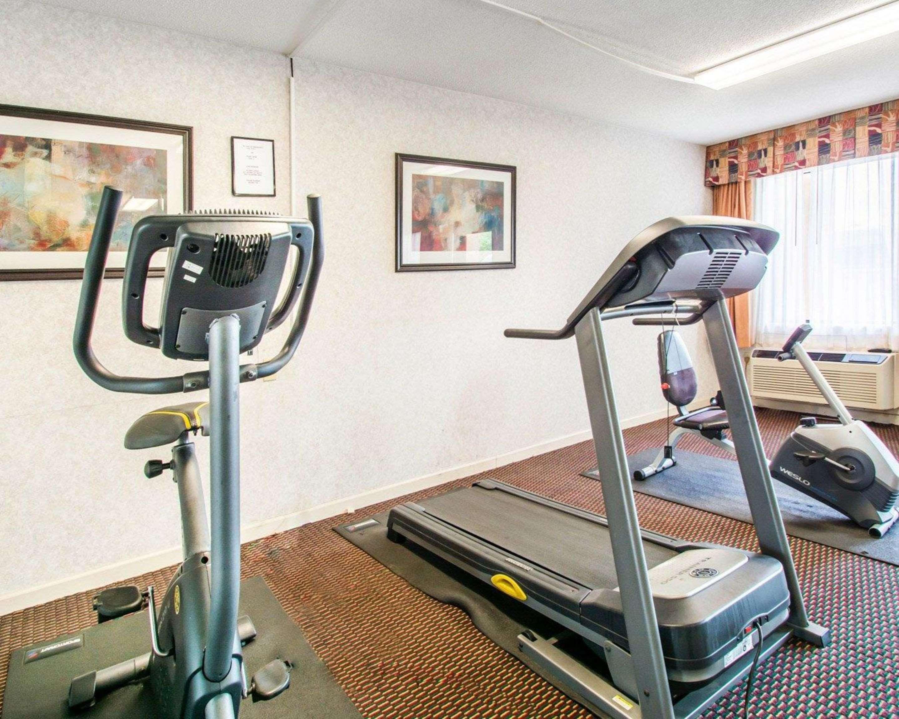 Econo Lodge Troy Esterno foto