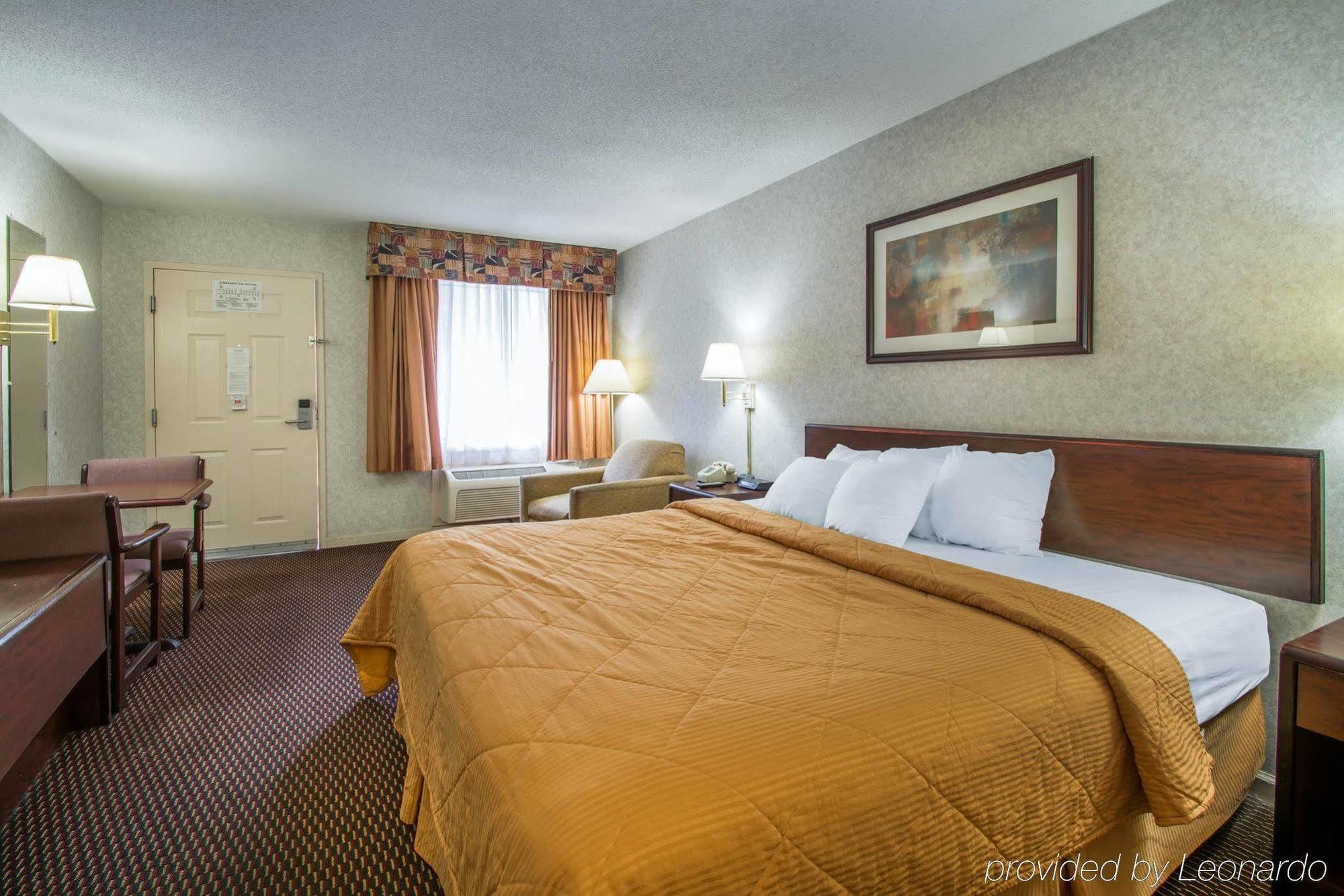 Econo Lodge Troy Esterno foto