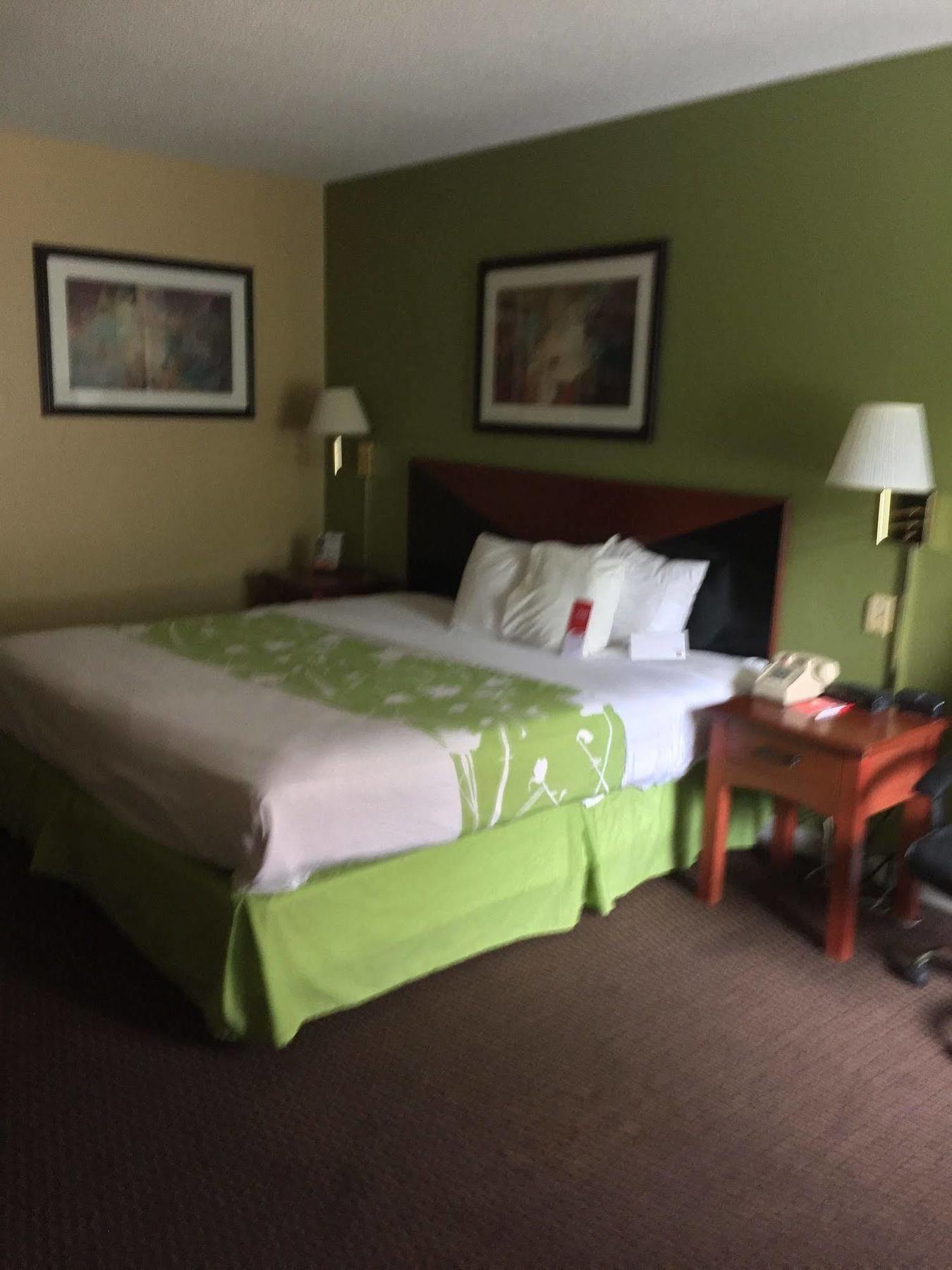 Econo Lodge Troy Esterno foto